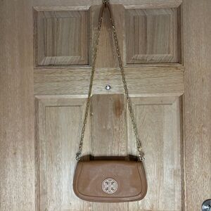 Tory Burch Clutch Chain Linked Leather Shoulder Bag‎ Crossbody Tan & Gold